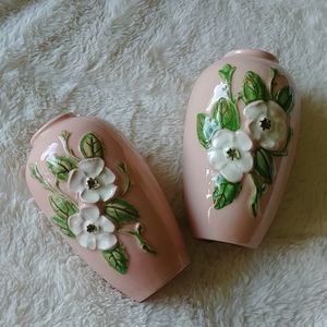 Vintage 1940s Hull Art pottery bud vases flowers